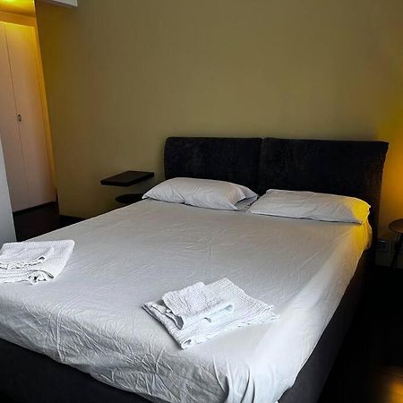 Sandra Flexyrent Wifi Charming Apt In Ticinese Милано Екстериор снимка